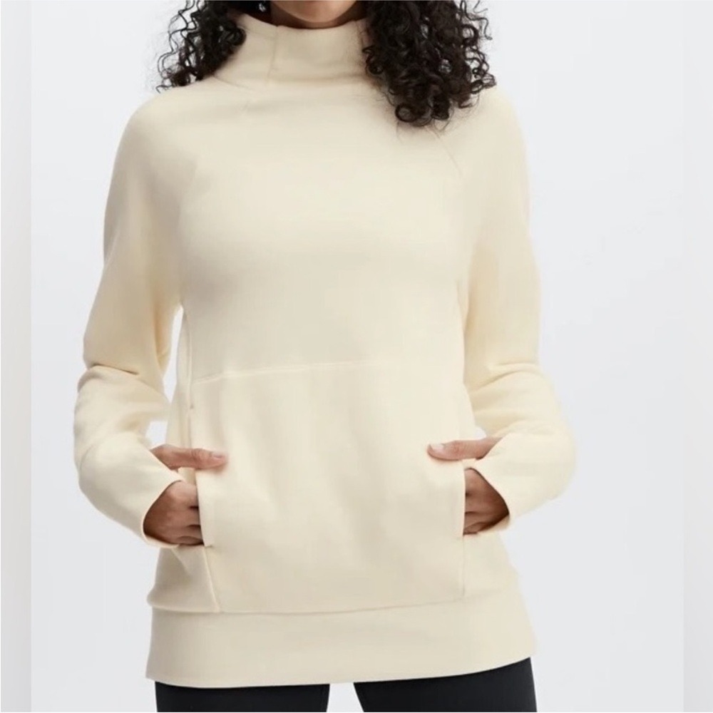 Fabletics‎ Mock Neck Sweatshirt Medium Ivory Thumbhole Fleece Pullover